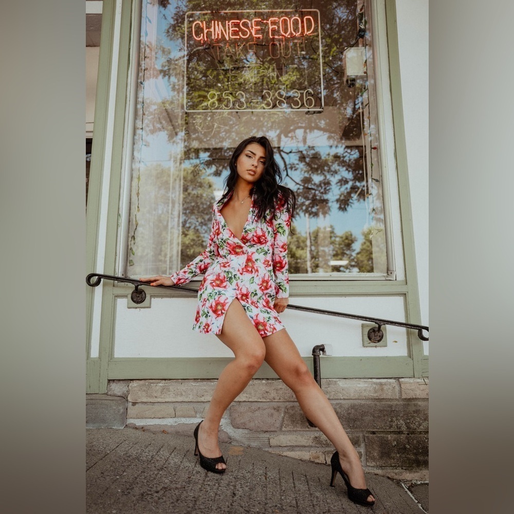 NWT ALICE + OLIVIA Latoya Tea Floral Crepe Tailored Mini Blazer Dress - Picture 16 of 16